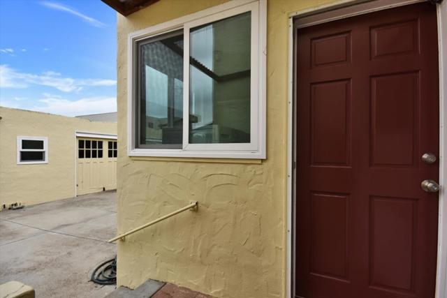 325 Capitol Street, Salinas CA: https://media.crmls.org/mediaz/2dbfddb2-343b-45aa-9251-32571f52b290.jpg