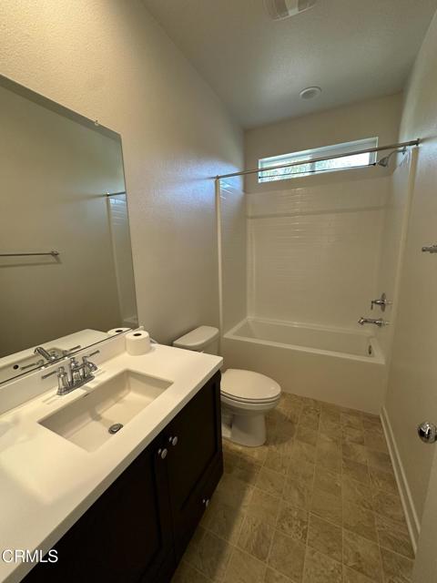 Detail Gallery Image 2 of 8 For 1217 Redbud St, Santa Paula,  CA 93060 - 2 Beds | 2 Baths