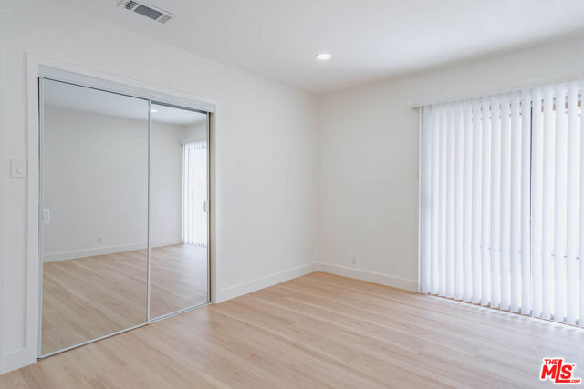 6627 Ranchito Avenue, Valley Glen CA: https://media.crmls.org/mediaz/2dbff7ee-d37e-498c-8e29-3bd32b0ca909.jpg