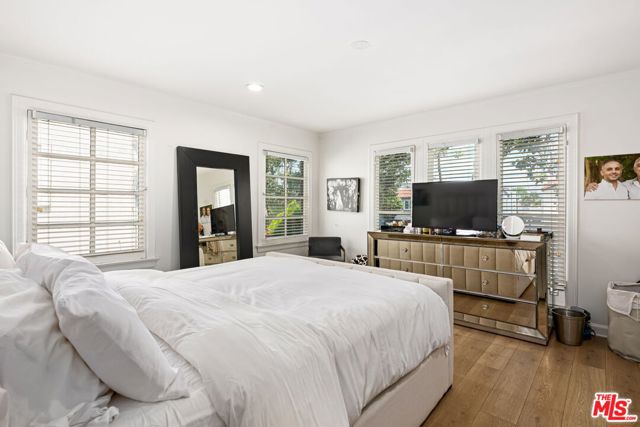 6410 W 6th Street, Los Angeles CA: https://media.crmls.org/mediaz/2dc03d47-8778-4906-9810-b5bf9eb66a31.jpg