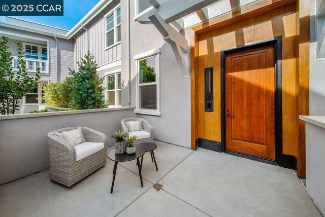600 Hartz Ave, Danville CA: https://media.crmls.org/mediaz/2dc204d1-ba37-4b88-8d9d-06a8477812f7.jpg
