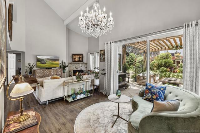 2708 Grove Ave, Carlsbad CA: https://media.crmls.org/mediaz/2dc27685-3004-4b02-8f0a-b5cdd0f8f79b.jpg