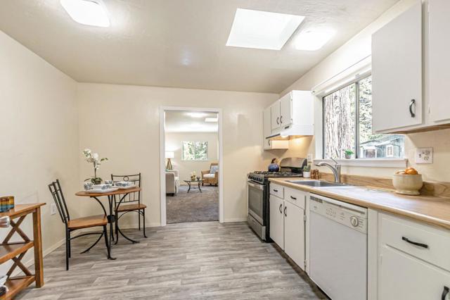 4865 Highway 9, Felton CA: https://media.crmls.org/mediaz/2dc2af3c-9576-43aa-98d8-b3318e2ccc69.jpg