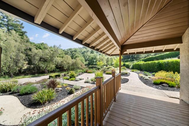 11633 Dawson Drive, Los Altos Hills CA: https://media.crmls.org/mediaz/2dc31aca-66d7-4397-b51b-45cce86388a8.jpg