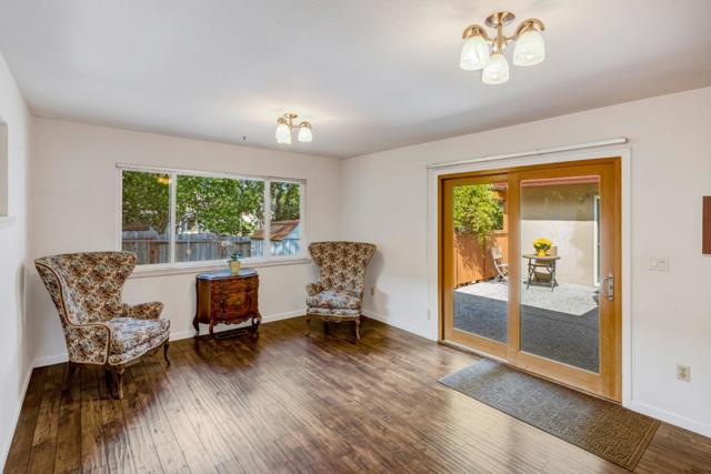 30 Via Encanto, Monterey CA: https://media.crmls.org/mediaz/2dc3e554-7423-4a30-9177-9adeaa4c34e7.jpg