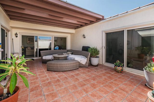 Detail Gallery Image 1 of 33 For 3621 Vista Campana #64,  Oceanside,  CA 92057 - 2 Beds | 2 Baths