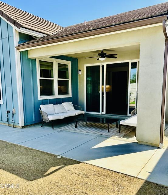 90 Los Altos Street, Ventura CA: https://media.crmls.org/mediaz/2dc59ef1-edce-4400-b542-b2e3566a8ed3.jpg