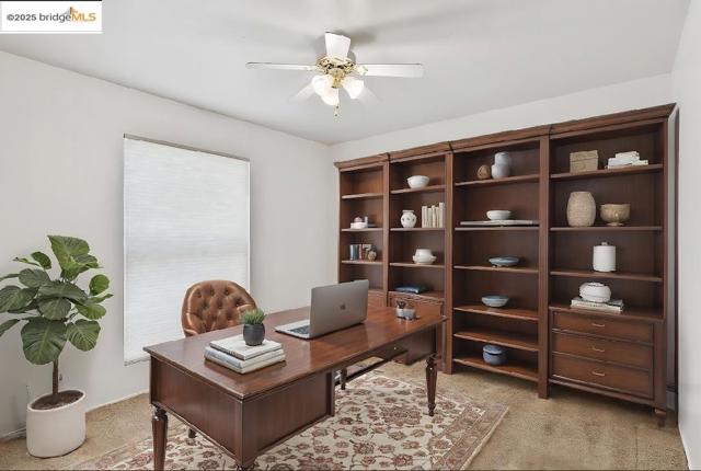 780 Beaver Ln, Discovery Bay CA: https://media.crmls.org/mediaz/2dc6cab7-6b64-47ff-ab19-e963ded19ea9.jpg
