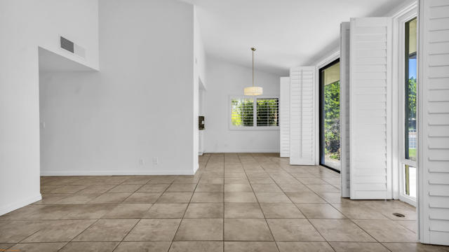 1000 Saint Thomas Circle, Palm Springs, CA 92264