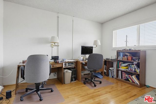 Image 31 of 49 For 4772 Cathy Avenue