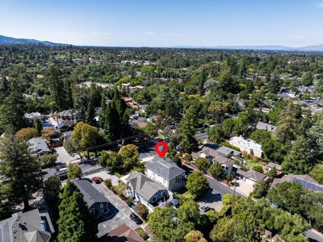 256 Los Gatos Boulevard, Los Gatos CA: https://media.crmls.org/mediaz/2dc92d61-fe6d-4838-abe2-b2fb6ff84a30.jpg
