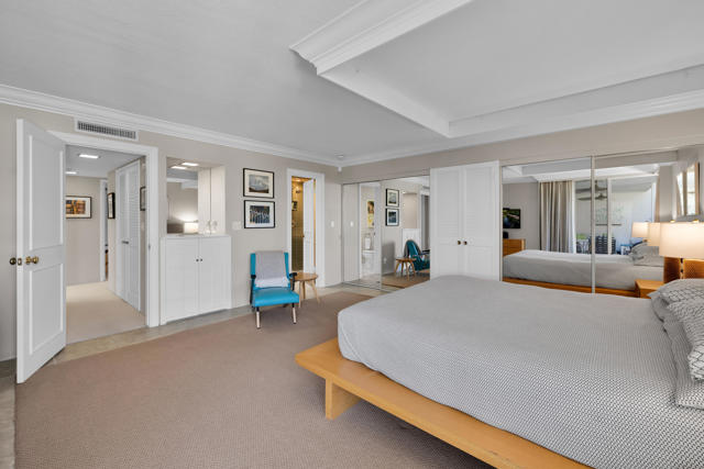 246 E Avenida Granada, Palm Springs, CA 92264