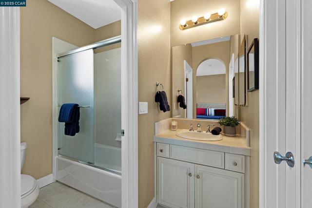 2222 Creekview Pl, Danville CA: https://media.crmls.org/mediaz/2dca2f1f-9537-4933-a80a-8ad587370c1f.jpg