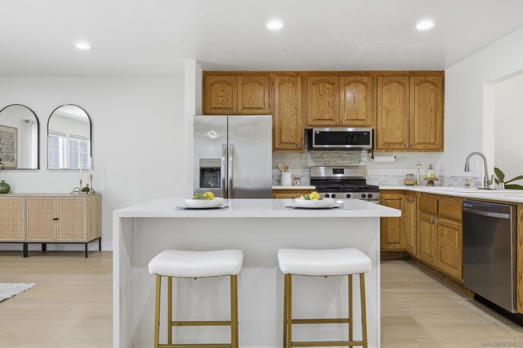 8595 Flanders Dr - photo 5