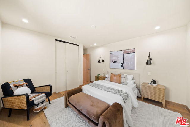 14742 Weddington Street, Sherman Oaks CA: https://media.crmls.org/mediaz/2dcecd16-5998-4a3a-ae83-69ab0071bb1b.jpg
