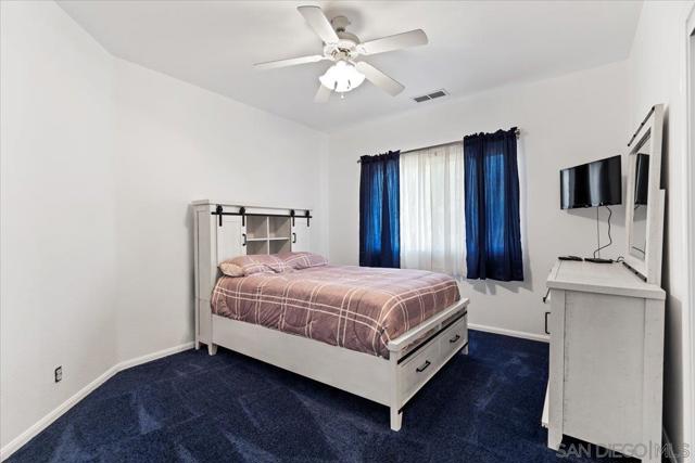 31252 North Star Way, Valley Center CA: https://media.crmls.org/mediaz/2dd03349-e63e-4d7c-b14a-3277d67e5e8b.jpg