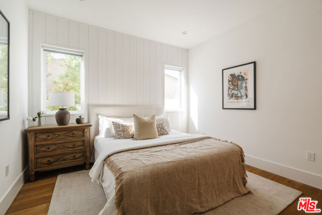 5328 Allott Avenue, Sherman Oaks CA: https://media.crmls.org/mediaz/2dd1cd05-20b4-49d8-ae8e-ab9dbfa78fb4.jpg