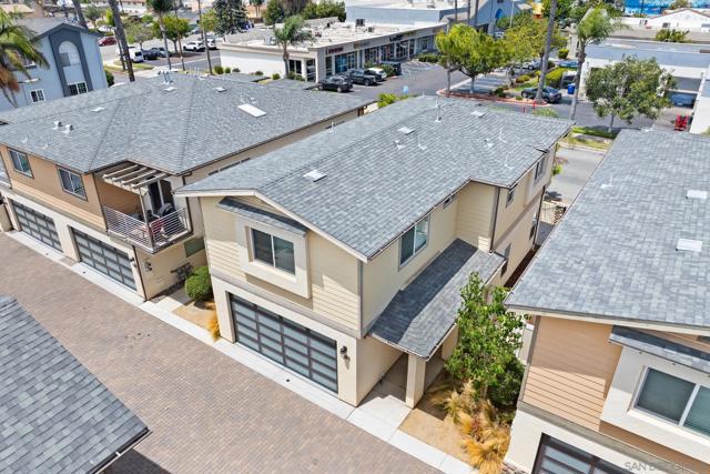 1289 Donax, Imperial Beach CA: https://media.crmls.org/mediaz/2dd1d987-bb69-4586-baa2-e5263cc7269d.jpg