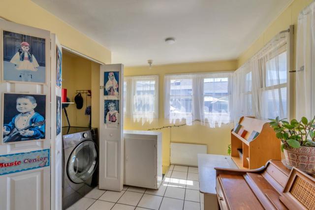 1101 Vine Street, San Jose CA: https://media.crmls.org/mediaz/2dd31311-bbb5-4397-bdab-d7dd1f8f8318.jpg