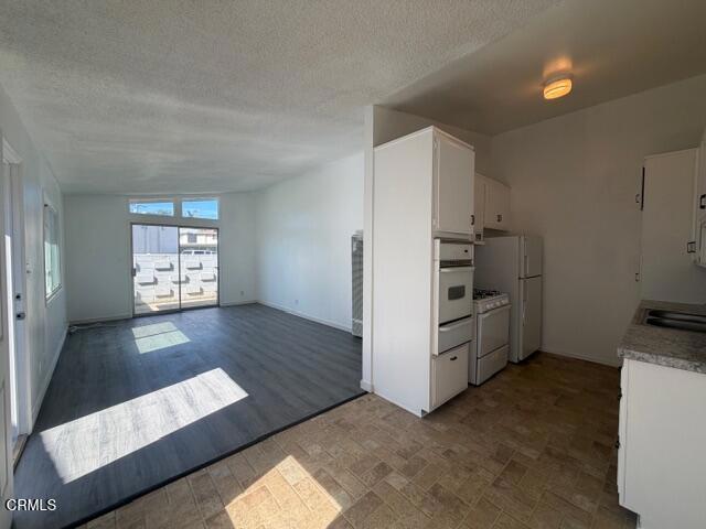 Detail Gallery Image 4 of 12 For 728 Sidonia Ave, Ventura,  CA 93003 - 1 Beds | 1 Baths