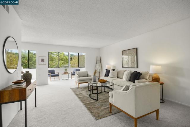 1935 Golden Rain Rd, Walnut Creek CA: https://media.crmls.org/mediaz/2dd532f3-c3fe-407e-bf20-92182ca0e368.jpg