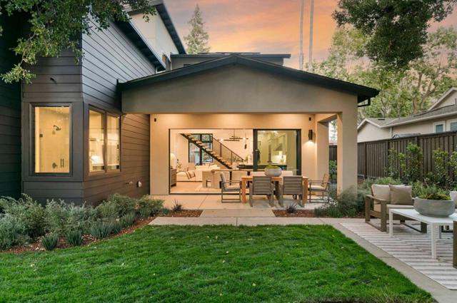 1060 Karen Way, Mountain View CA: https://media.crmls.org/mediaz/2dd5714b-b284-4695-a284-3ae6ddeea4bf.jpg