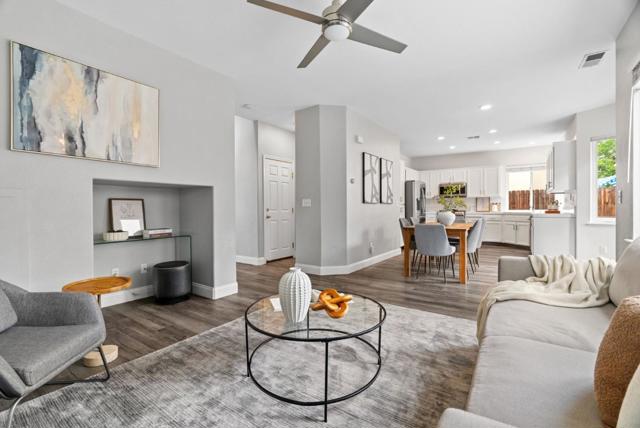 56 Lavender Court, Tracy CA: https://media.crmls.org/mediaz/2dd59e45-ca07-475e-b00d-6e19e26ee4b7.jpg