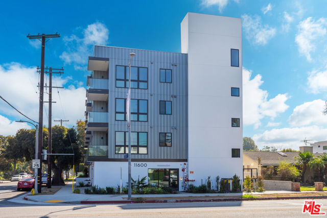 11600 National Boulevard, Los Angeles CA: https://media.crmls.org/mediaz/2dd777bb-058c-4018-b637-5b77457aa2ec.jpg