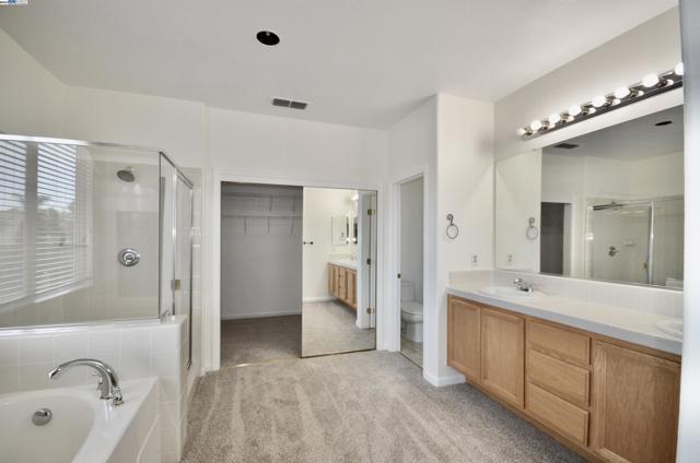 Image 24 of 39 For 9416 Lyndley Plaza Way