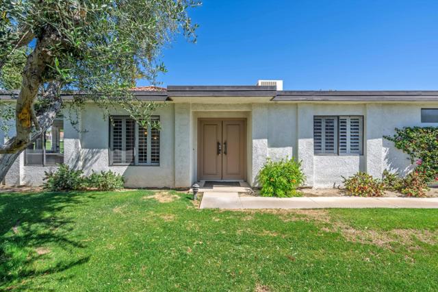 25 Juan Carlos Drive, Rancho Mirage CA: https://media.crmls.org/mediaz/2dd8e585-0698-481c-a352-21f3f52daec2.jpg