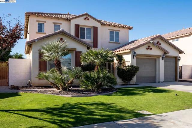 50289 San Capistrano Drive, Coachella CA: https://media.crmls.org/mediaz/2dd924c5-4f7a-4792-a3d8-5938c7a89075.jpg