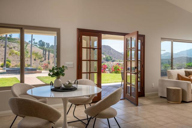 30343 Calle La Reina, Bonsall CA: https://media.crmls.org/mediaz/2dda65ac-bcf7-4ee8-9024-b7a70b8c9875.jpg