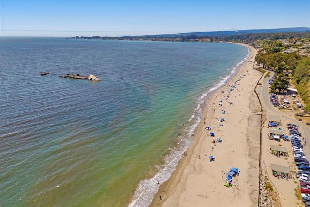 435 Coates Drive, Aptos CA: https://media.crmls.org/mediaz/2ddb70dd-01c2-4782-8f25-8ac8072975c6.jpg
