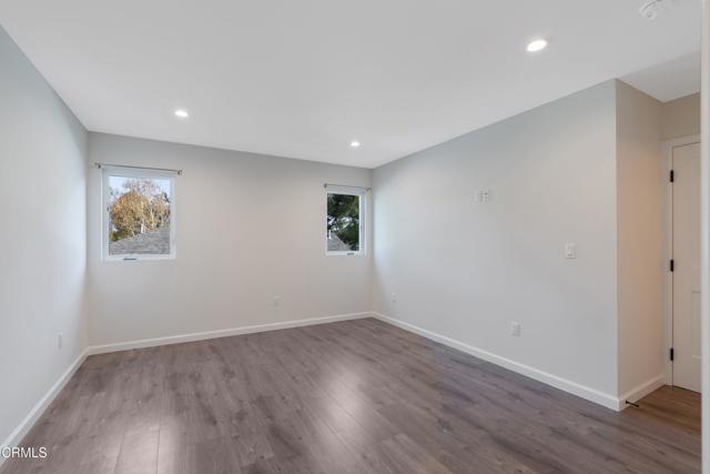 Detail Gallery Image 13 of 28 For 6625 Murietta Ave, Valley Glen,  CA 91405 - 3 Beds | 2/1 Baths