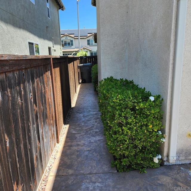 874 Via La Venta, San Marcos CA: https://media.crmls.org/mediaz/2ddd7c6b-528f-4fda-b847-5e9529b32920.jpg