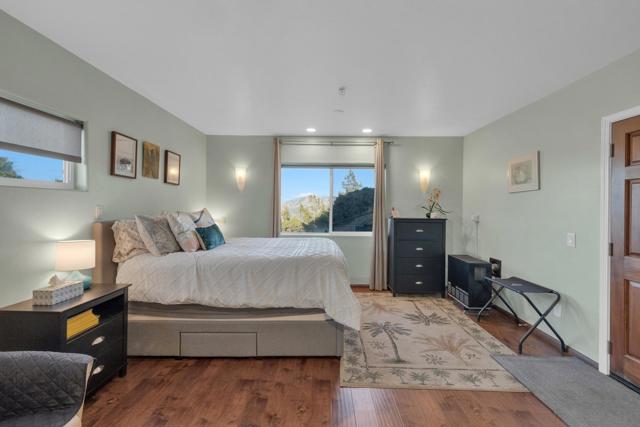 555 Manzanita Dr, Julian CA: https://media.crmls.org/mediaz/2ddde60c-c565-4496-a6d6-783ea7b252e9.jpg