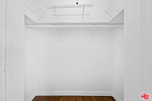 6427 1/2 Orange Street, Los Angeles CA: https://media.crmls.org/mediaz/2ddde8f5-0343-4613-a71a-08d097e948b4.jpg