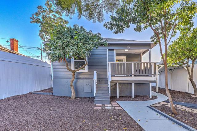 Detail Gallery Image 2 of 22 For 122 S 20th St, San Diego,  CA 92113 - 3 Beds | 2 Baths