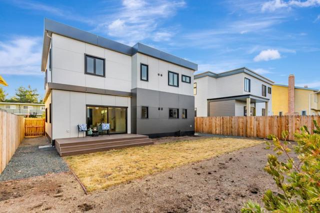 33852 11th Street, Union City CA: https://media.crmls.org/mediaz/2ddea749-1eb6-49fb-8813-1fc045db34e3.jpg