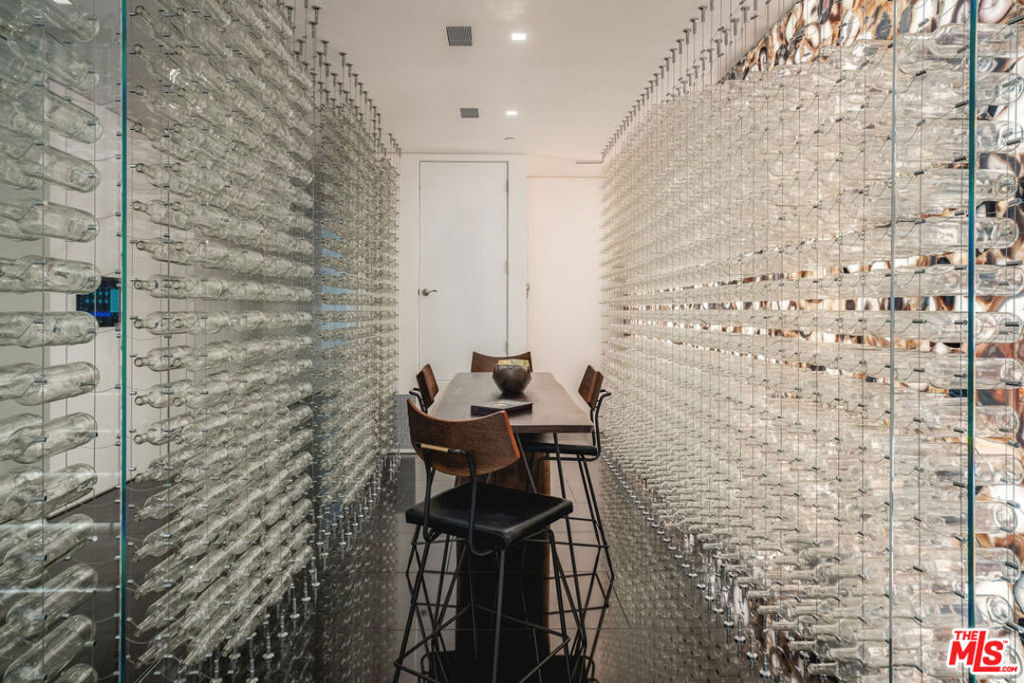 MLS #25575239 img 21