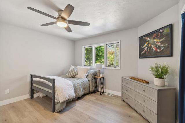 26045 Toro Road, Salinas CA: https://media.crmls.org/mediaz/2ddfbc45-5aa3-4772-995f-d83f2ef7fb9e.jpg