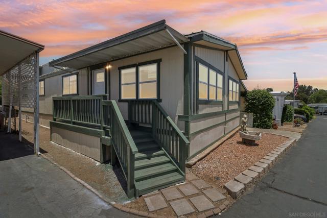 28890 Lilac Rd, Valley Center CA: https://media.crmls.org/mediaz/2de09817-06dd-46aa-a7ce-e58834db9d55.jpg