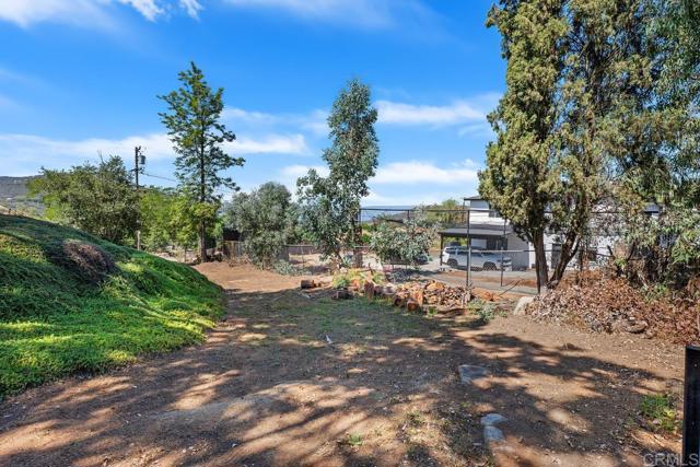 Detail Gallery Image 11 of 37 For 345 Lento Lane, El Cajon,  CA 92021 - – Beds | – Baths