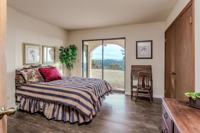 16420 Soda Springs Road, Los Gatos CA: https://media.crmls.org/mediaz/2de17d88-b0fd-4760-ba7b-ab82378a21dc.jpg