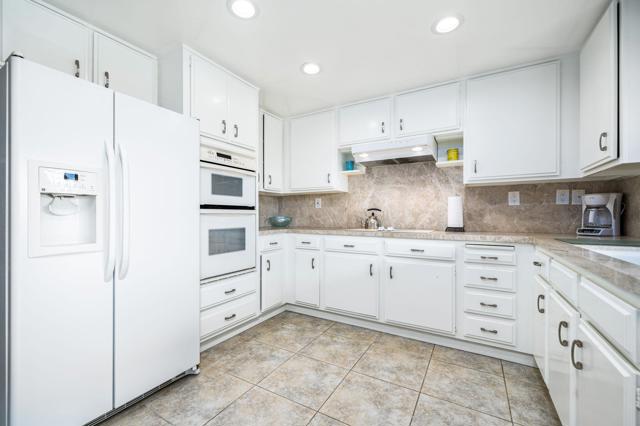 153 Camino Arroyo N, Palm Desert CA: https://media.crmls.org/mediaz/2de2661b-4f8e-4e5a-88db-12b59bc957f7.jpg