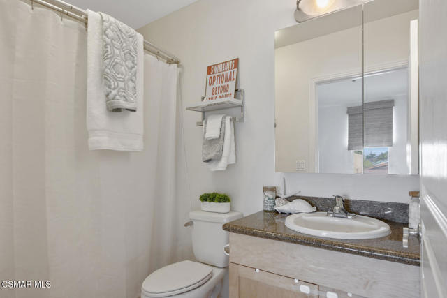 285 N Ventura Avenue, Ventura CA: https://media.crmls.org/mediaz/2de26842-12cc-49e1-a7c8-4049274a41b2.jpg