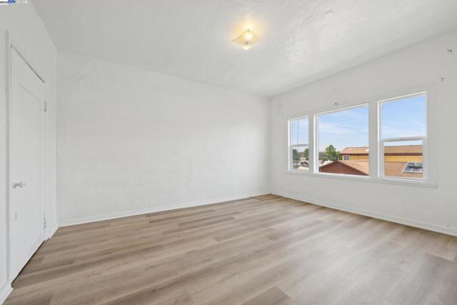 1360 Berkeley Way, Berkeley CA: https://media.crmls.org/mediaz/2de33150-a840-4e0a-9517-dc10d897bc68.jpg