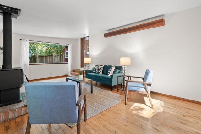 155 Rowardennan Drive, Ben Lomond CA: https://media.crmls.org/mediaz/2de3b7de-e6e6-45f1-a972-be84623e556a.jpg