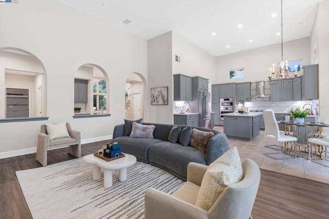 3535 Lessini, Pleasanton CA: https://media.crmls.org/mediaz/2de4522d-fee8-431d-a2c6-65a0d3455dd5.jpg