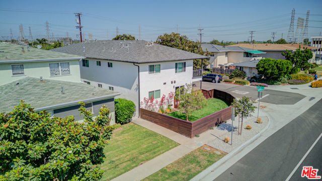 Image 5 of 29 For 17901 Crenshaw Boulevard